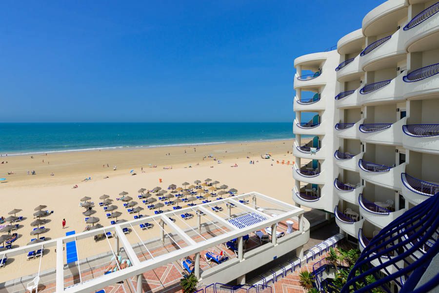 8 Days Learn to Surf in Cadiz — 10