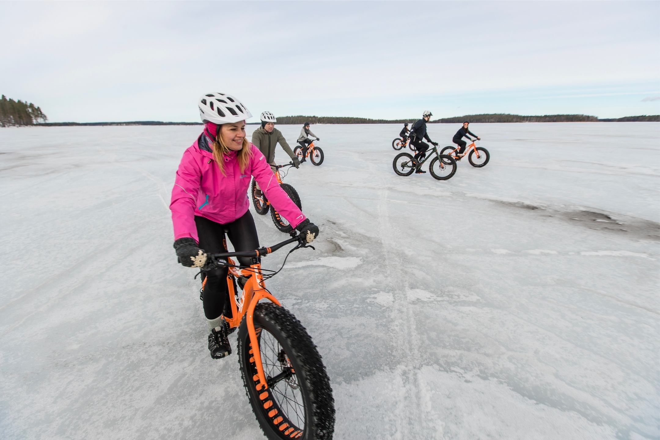 Cycling on the ice in Imatra - Mikko Nikkinen