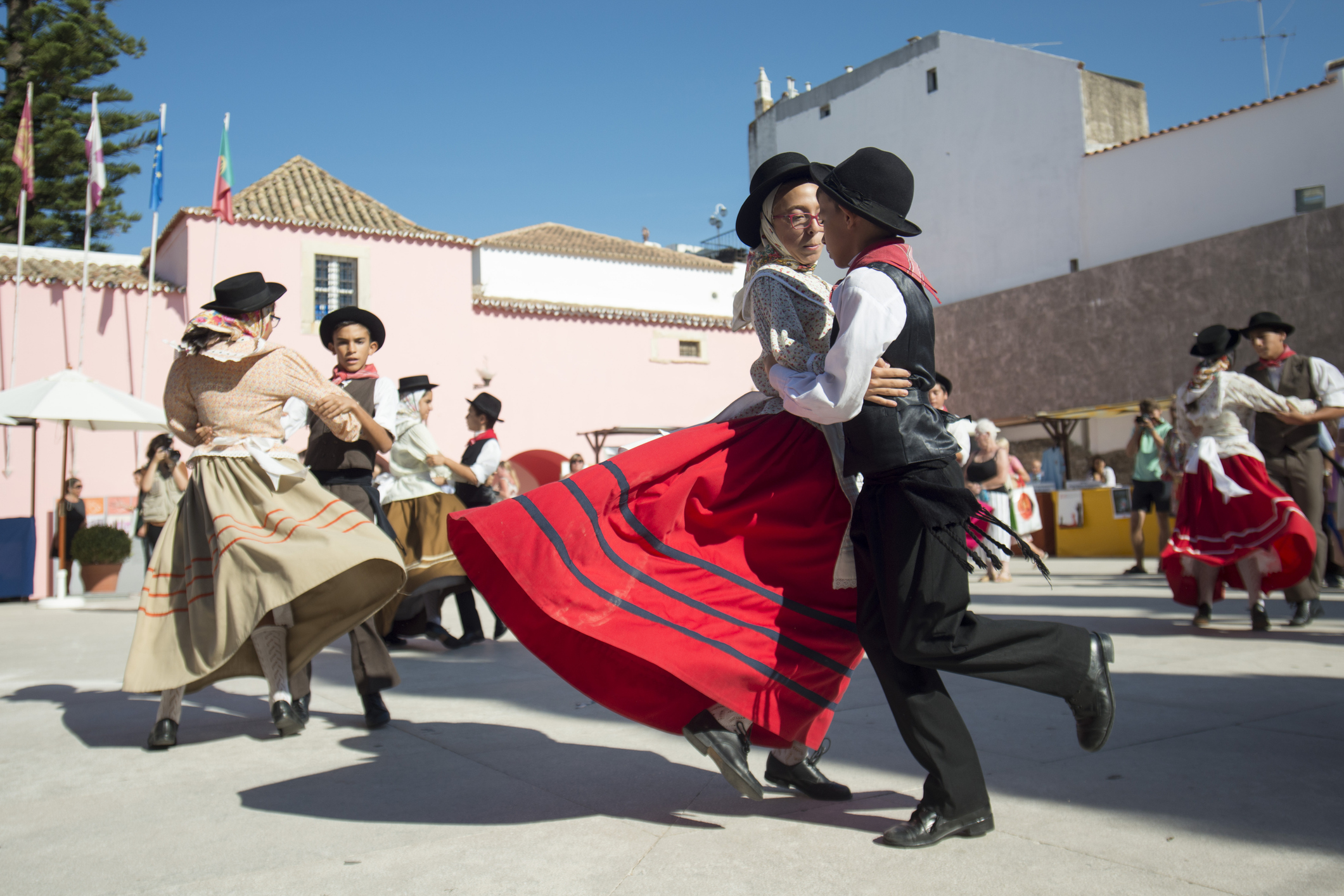 Loule-Traditional-Dance-in-Portugal