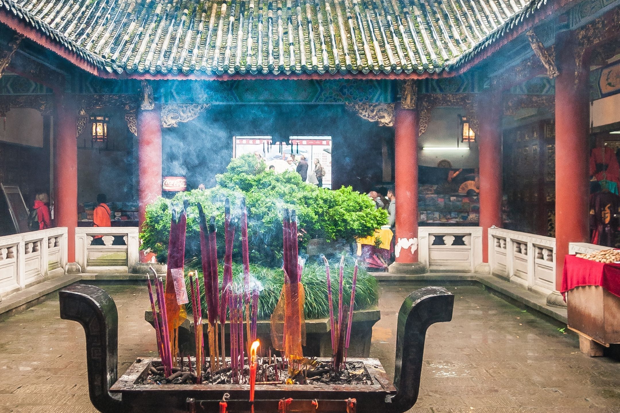 Incense at the Ghost city